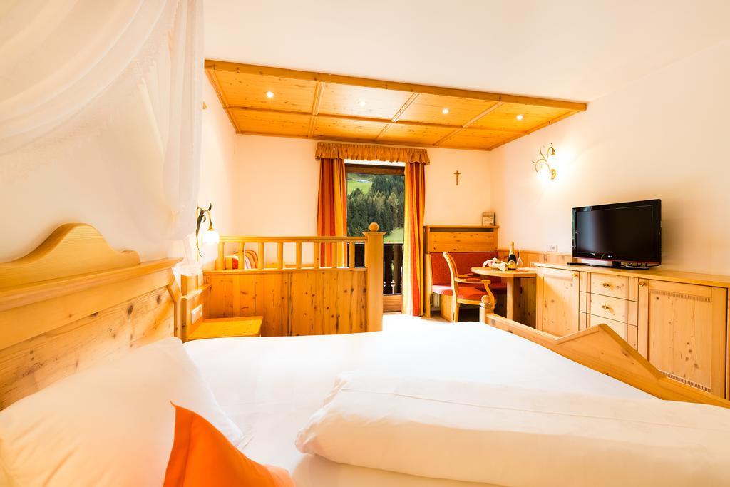 Berghotel Racines Habitación foto